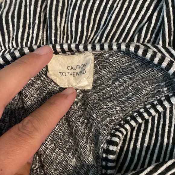 Size small dress. Button up with a bow. - Picture 3 of 3